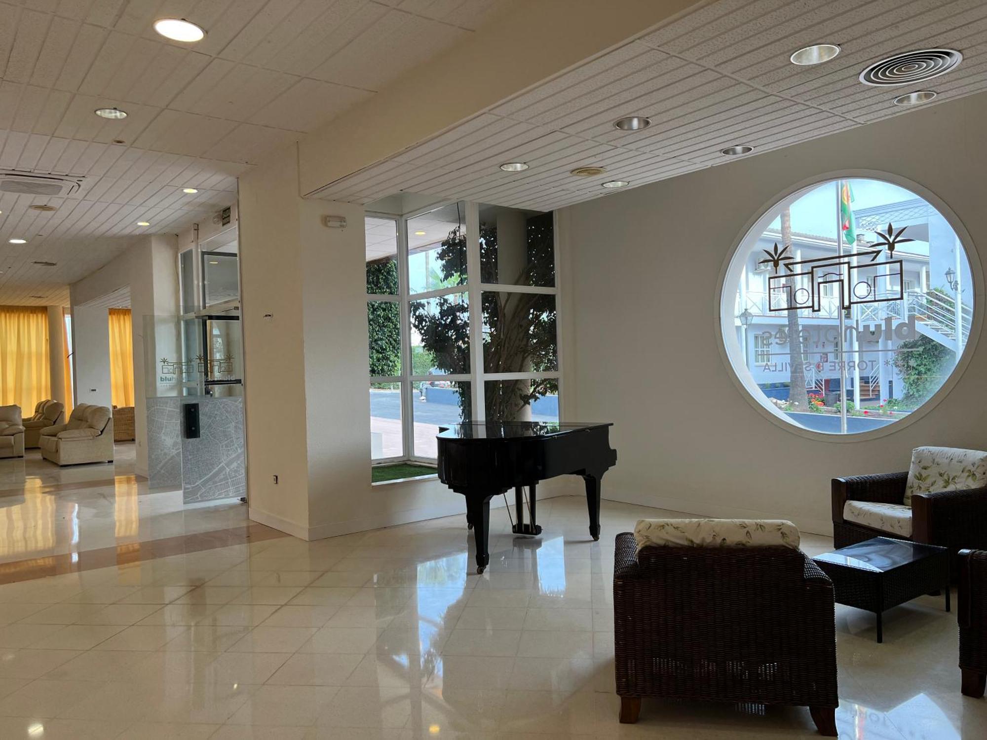 Hospedium Hotel Blu Torre De Sevilla 托里蒂拉雷纳 外观 照片