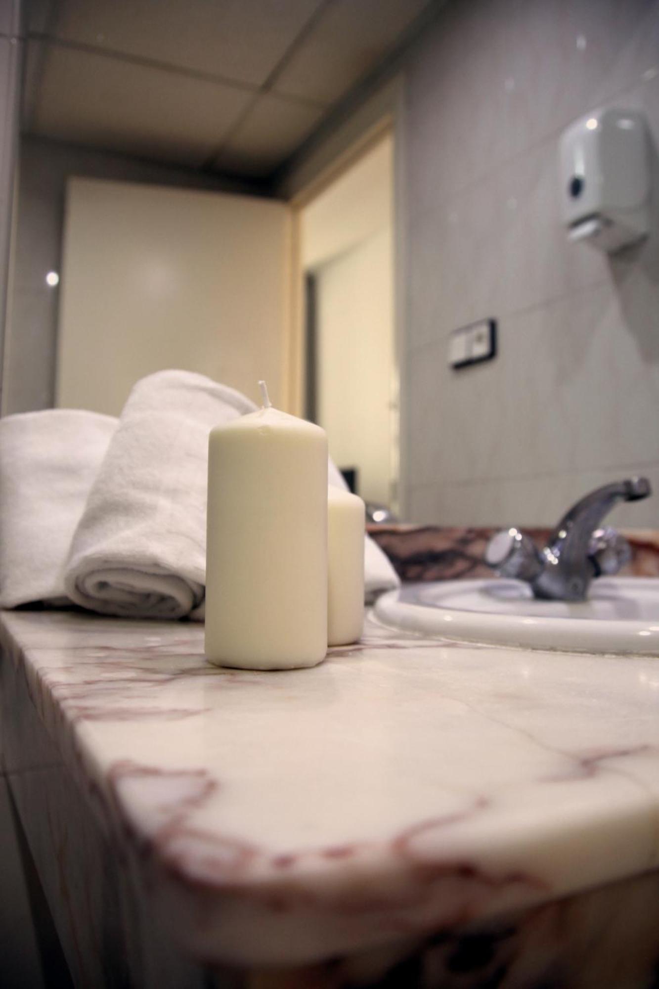 Hospedium Hotel Blu Torre De Sevilla 托里蒂拉雷纳 外观 照片